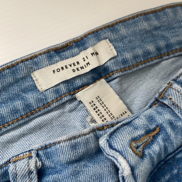 Jeans - Picture 2 of 5